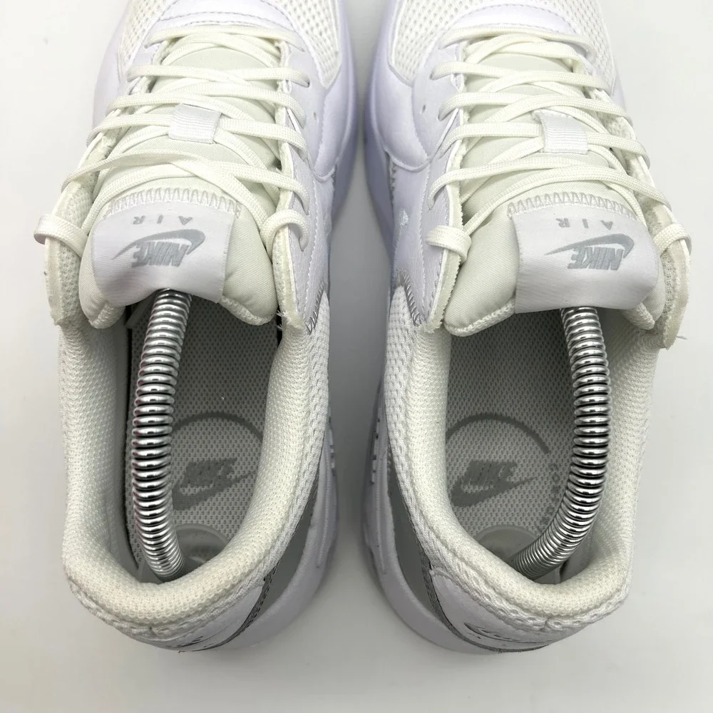 Nike Air‎ Max Excee Shoes Womens 10 White Metallic Platinum Running Sneakers